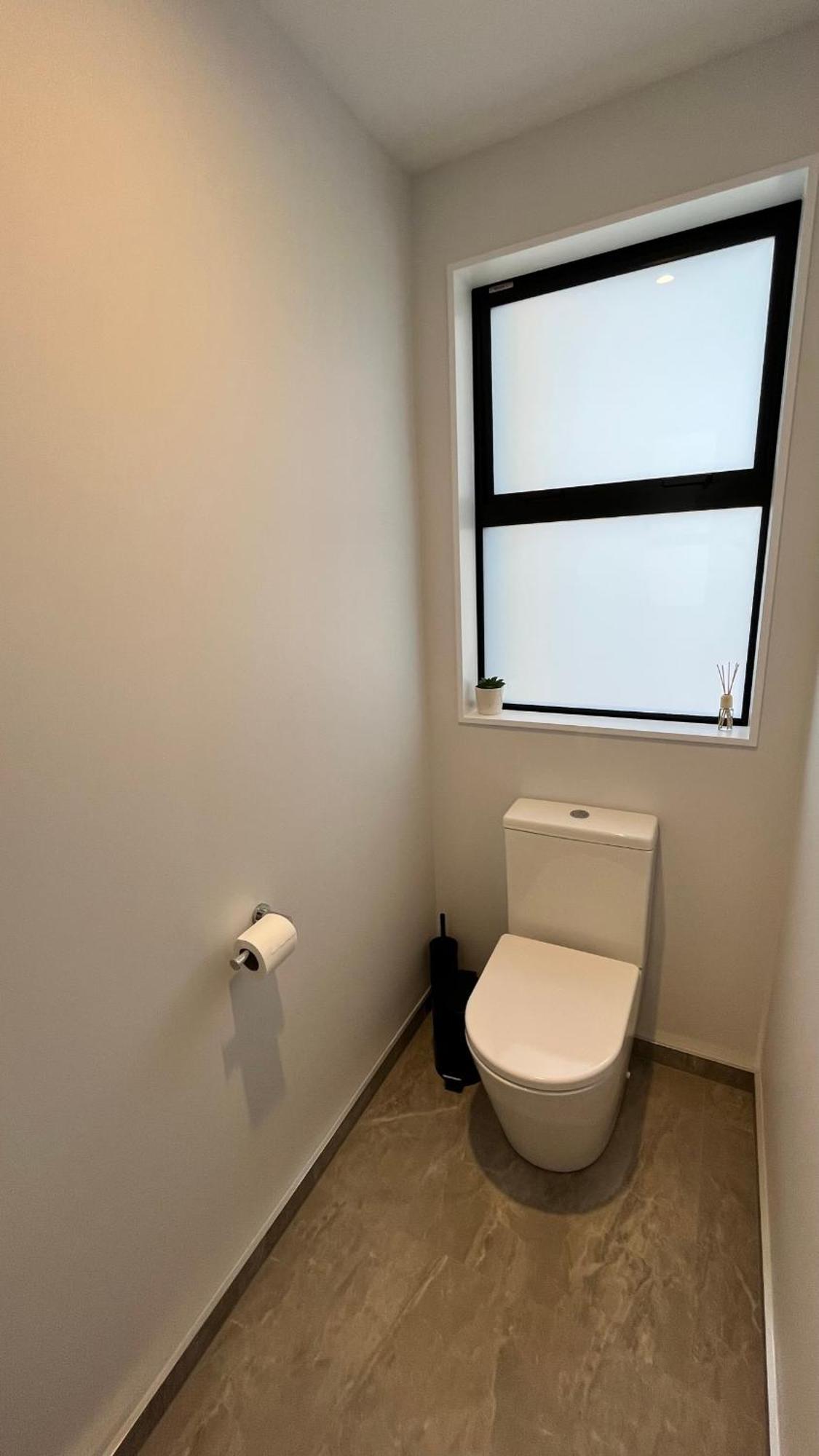 Luxury 2 Bedroom By St James Park 基督城 外观 照片