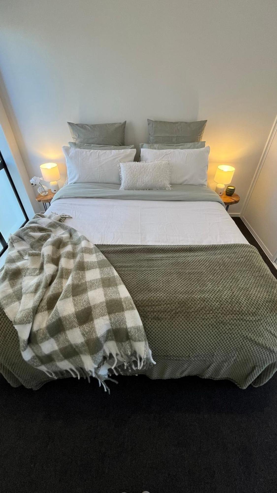 Luxury 2 Bedroom By St James Park 基督城 外观 照片