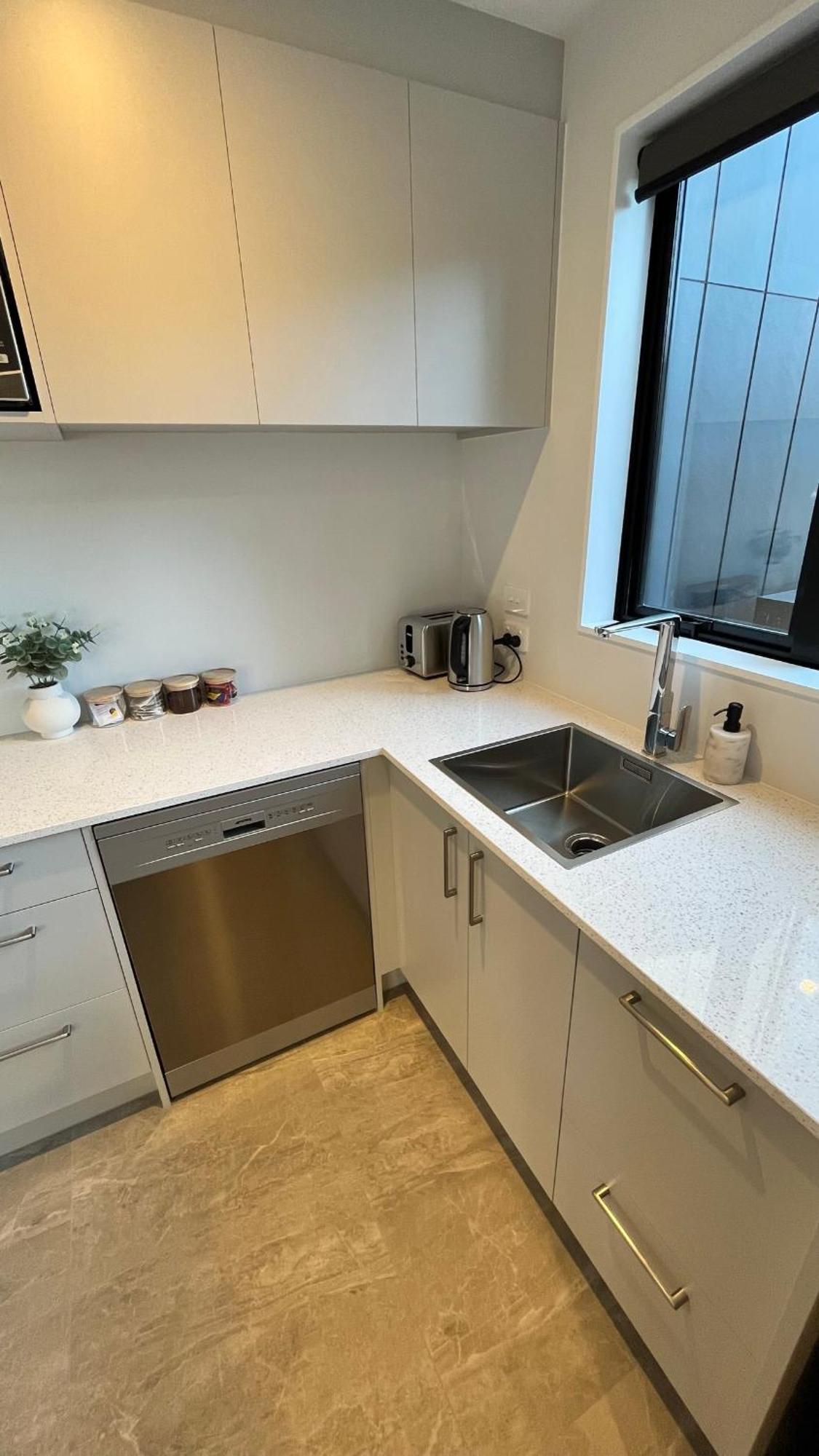 Luxury 2 Bedroom By St James Park 基督城 外观 照片